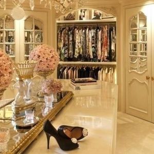 Meet your Posher, Diana